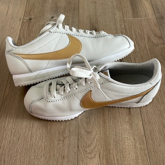 Nike Shoes Nike Cortez Beigegold Barely Used Poshmark